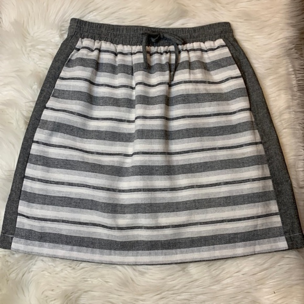 Skies are Blue pull on striped skirt with pockets fully lined S